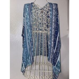 Chico Ladies Top Size S/M Multicolor Print NWT